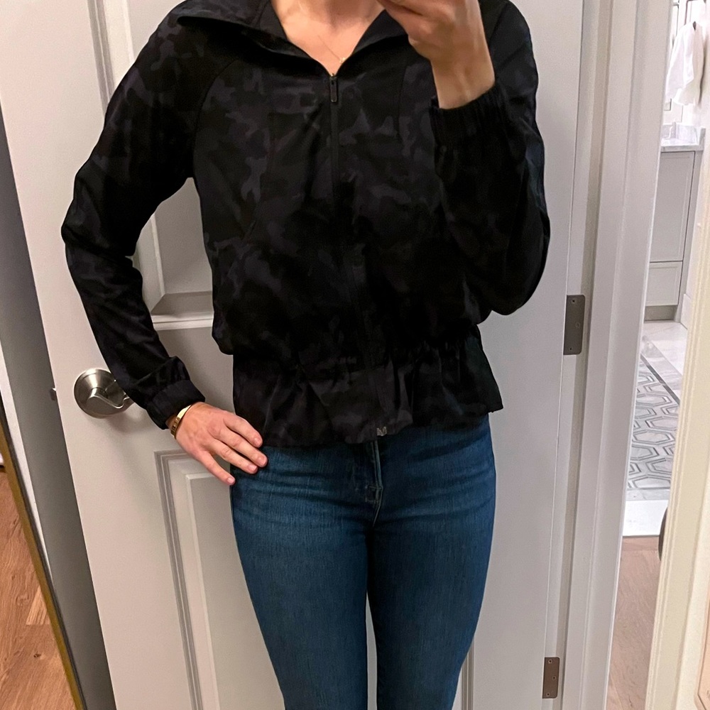 Lulu lemon rain coat